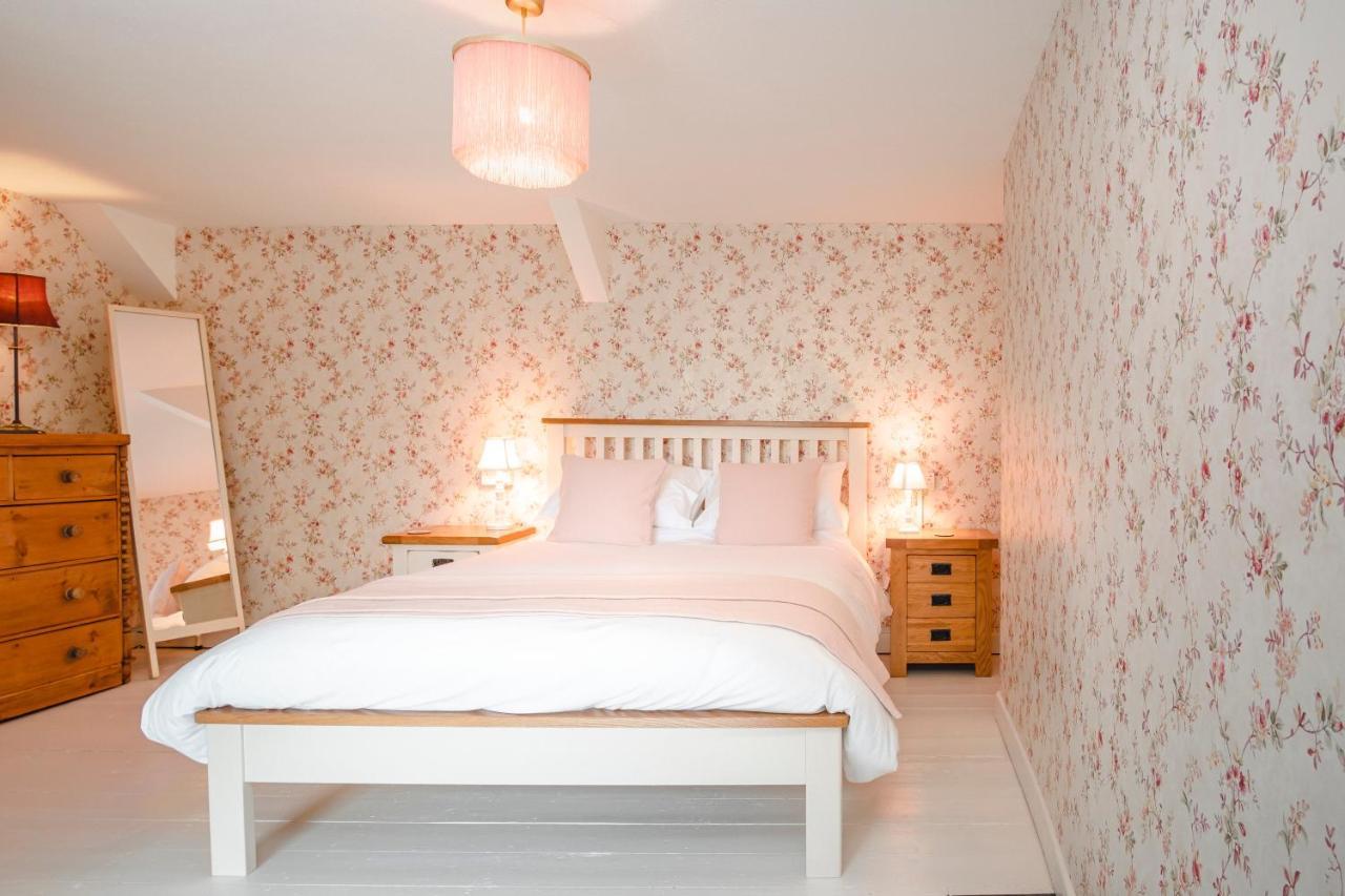 The Green Door Vegan B&B Llanon Εξωτερικό φωτογραφία